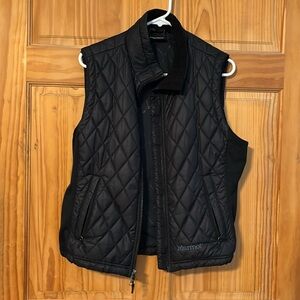Women’s size large black marmot vest